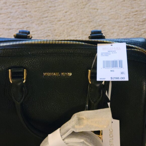 Michael Kors Mercer Bag - Picture 3 of 6